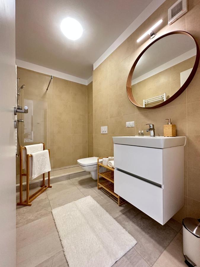 Apartment Room44 -